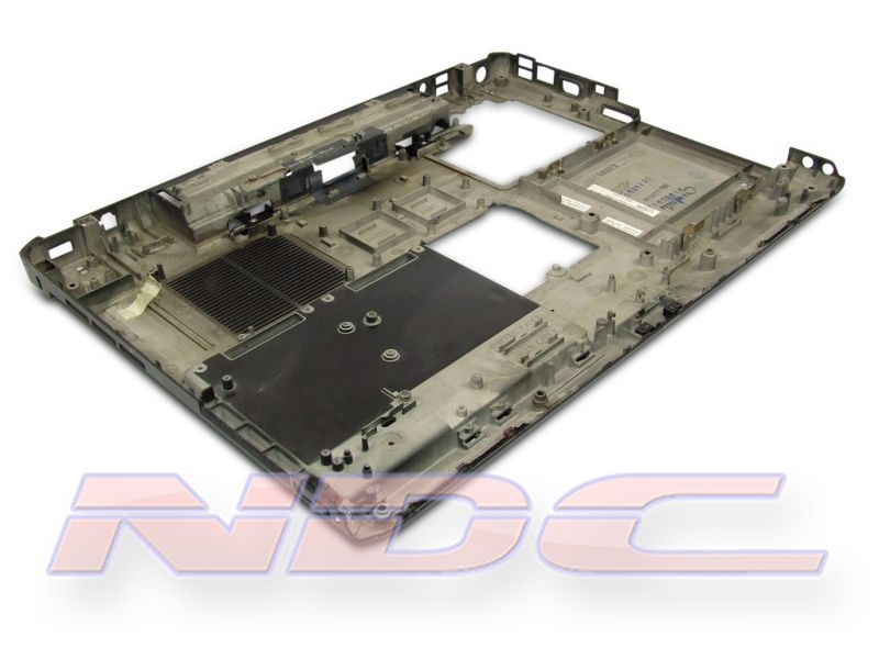 Dell Inspiron 1720/Vostro 1700 Bottom Base Cover/Chassis - 0XP084